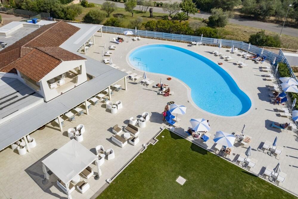 Piccolo Hotel - Adults Only Porto Ottiolu Exteriör bild